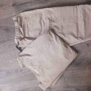MENS FIGS TAN CARGO SCRUB SET